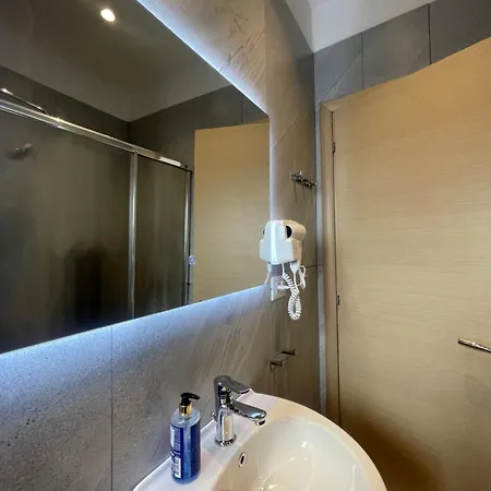 Pog Apartamento Tirana
